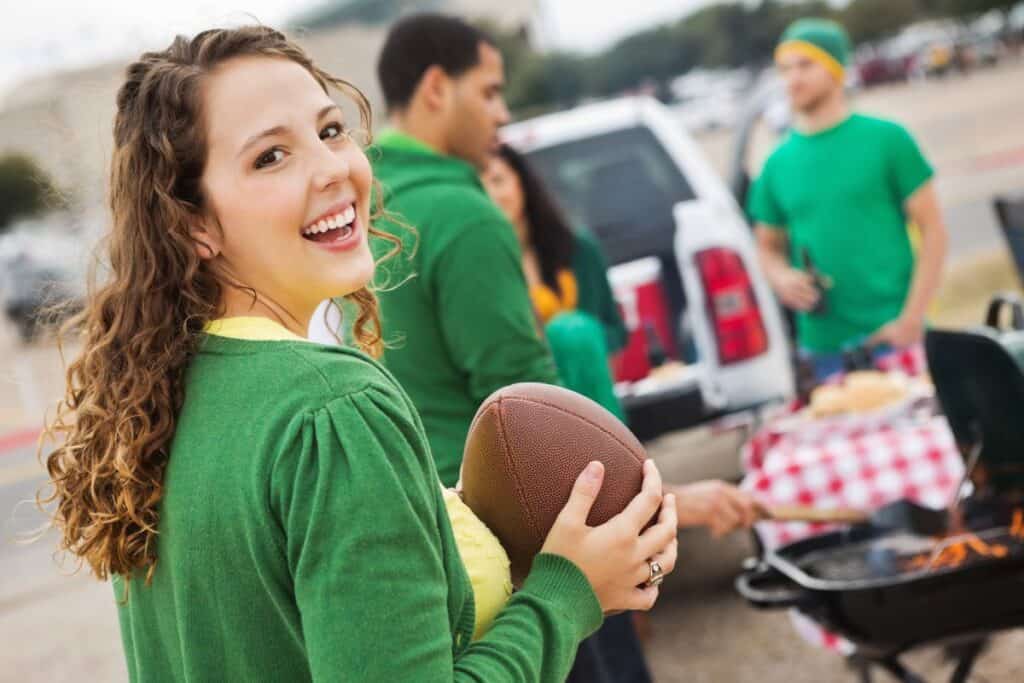 Do you pay for food at a tailgate party
