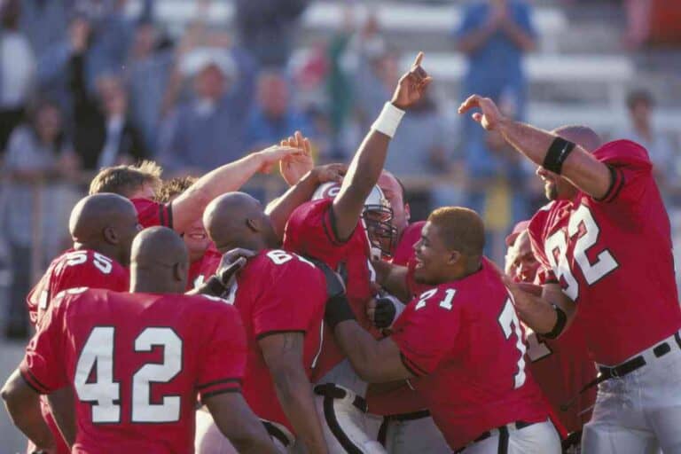 Do All College Football Jerseys Have Names On The Back? - GameDay Culture