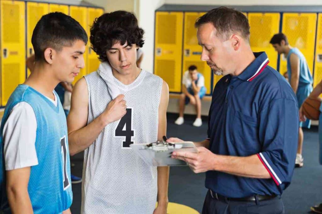 How much do high school basketball coaches make 3